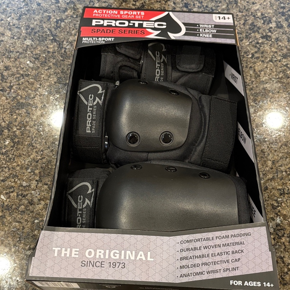 Pro-Tec Spade Series Protective Gear Set